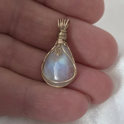 9ct solid gold