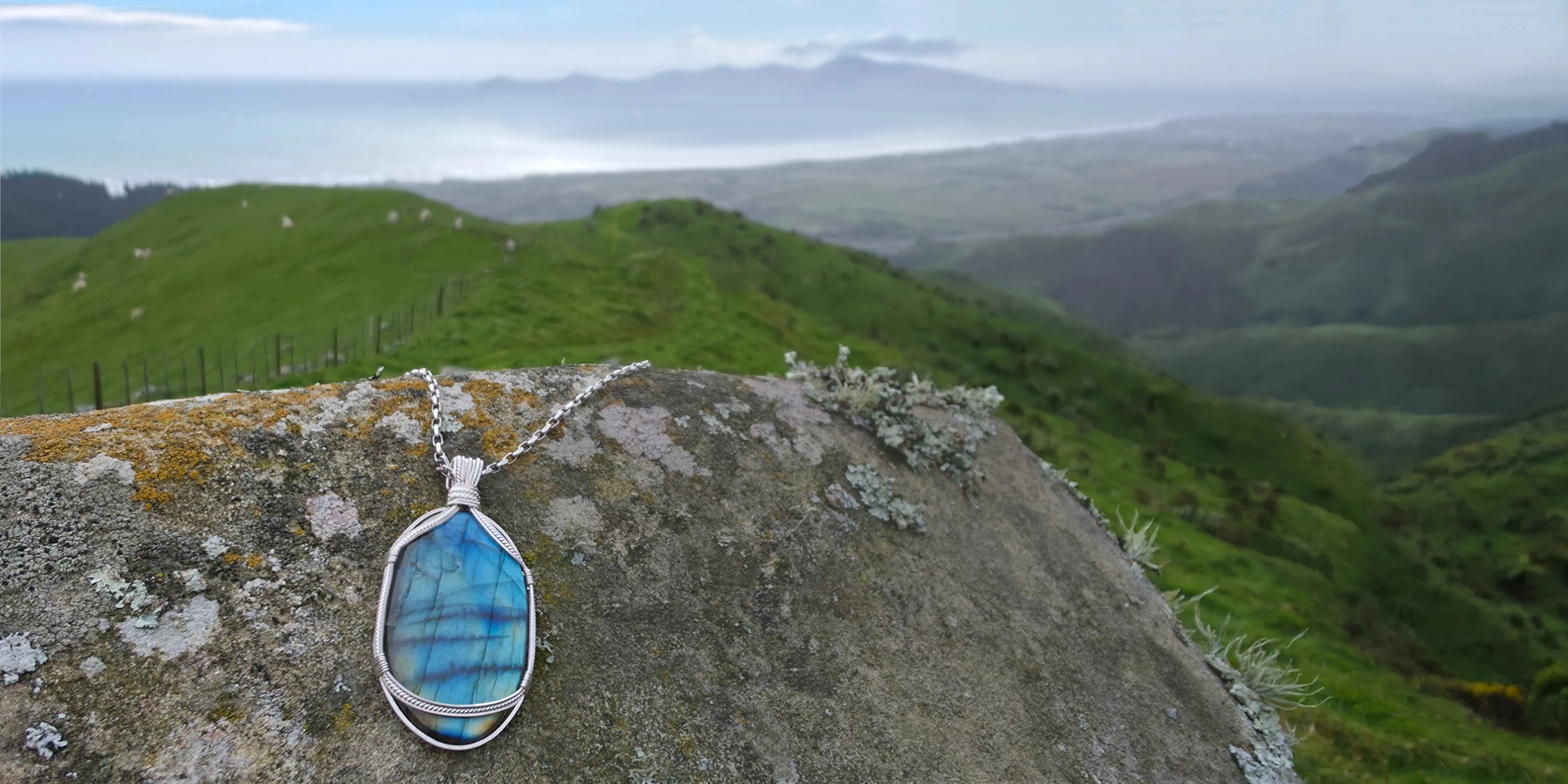 Welcome to Kathryn Jane Design, Unique intuitive art and lovingly handcrafted gemstone crystal jewellery, made in Aotearoa, New Zealand
